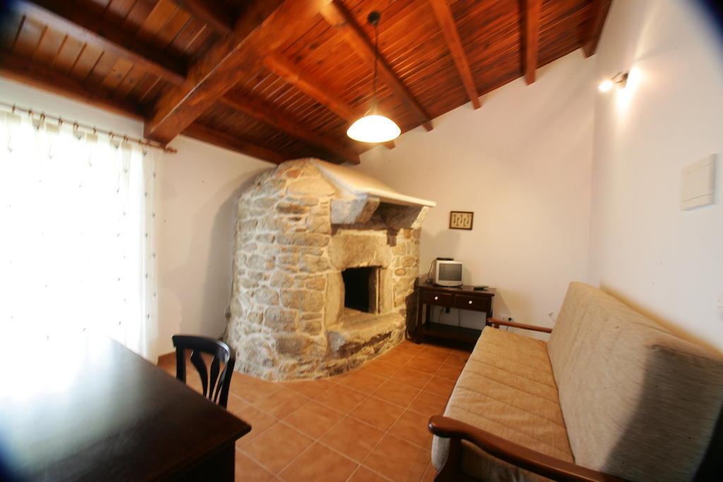 Casa Da Botica A Estrada Hostel Os Casares ห้อง รูปภาพ